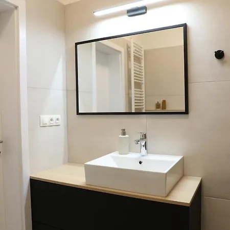 2i With Terrace, New Building, Luzna 26 *