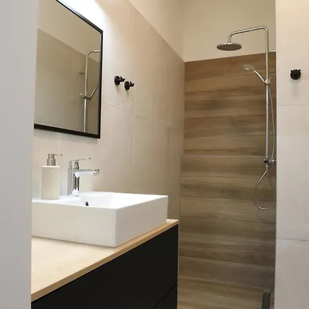 Appartamento 2i With Terrace, New Building, Luzna 26